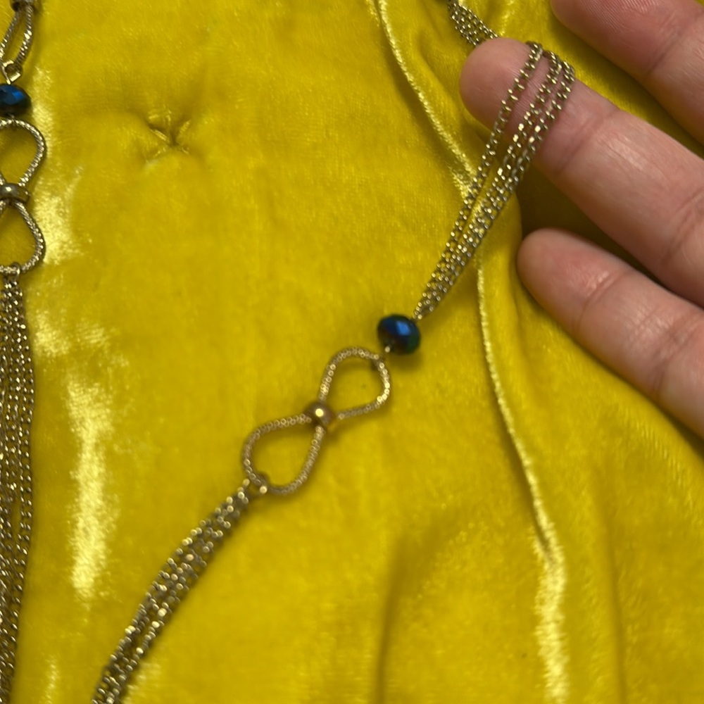 Versatile Necklace - Picture 3 of 3